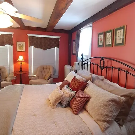 2 River Road Inn & Cottages-2
